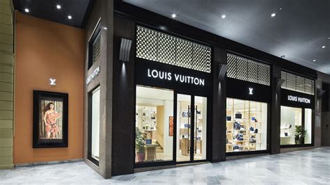 louis vuitton bologna bo|louis vuitton italia.